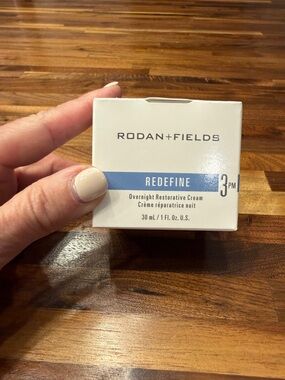 Rodan + Fields REDEFINE Night Cream Box - White & Blue